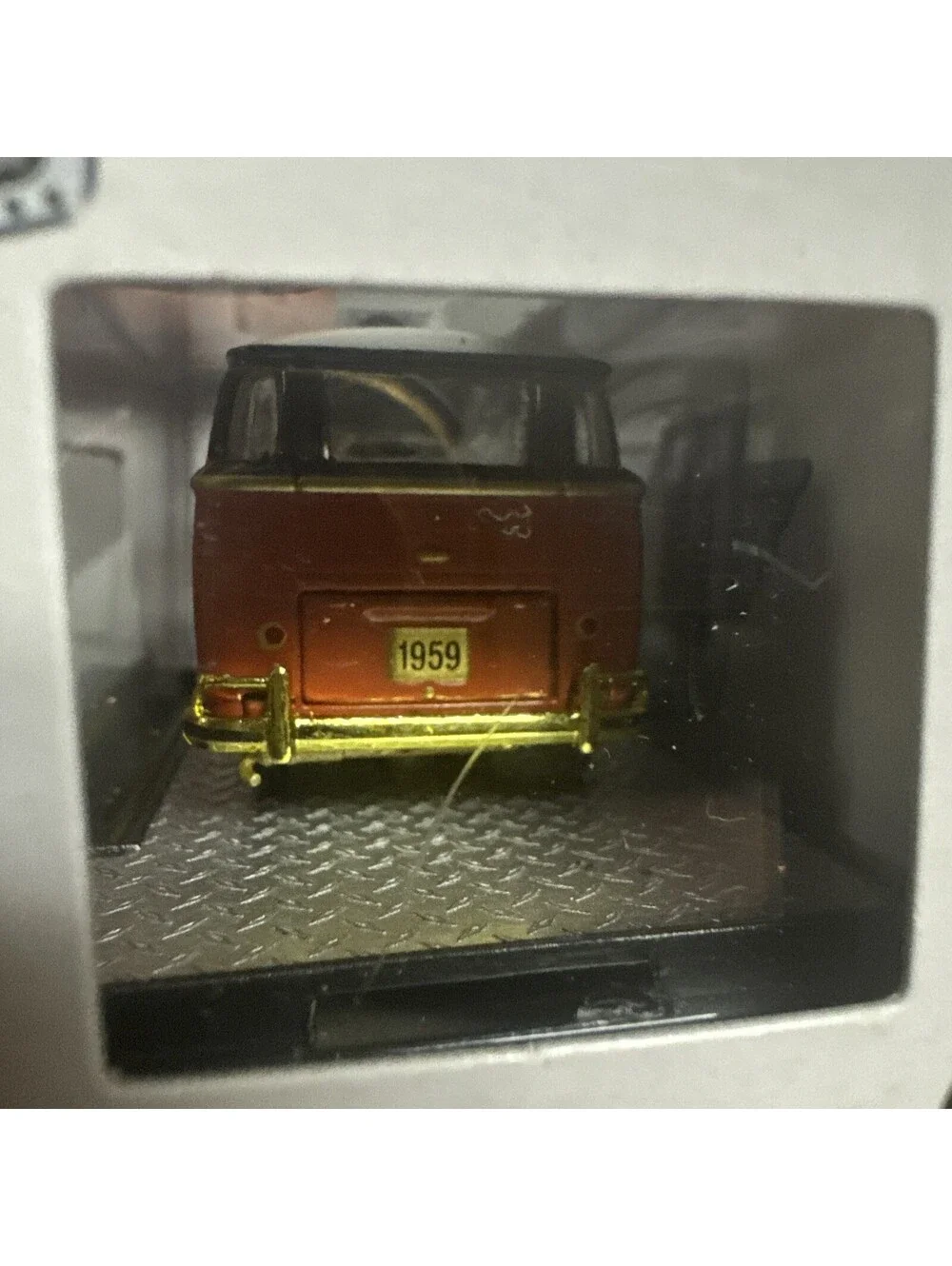M2 Machines Auto-Thentics 1959 VW Microbus Deluxe USA VWS01 CHASE Limited 1,000